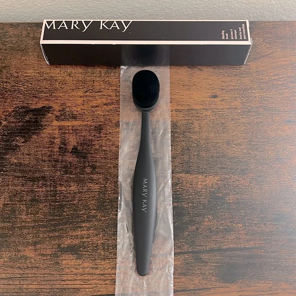 Mary Kay Blending Brush
